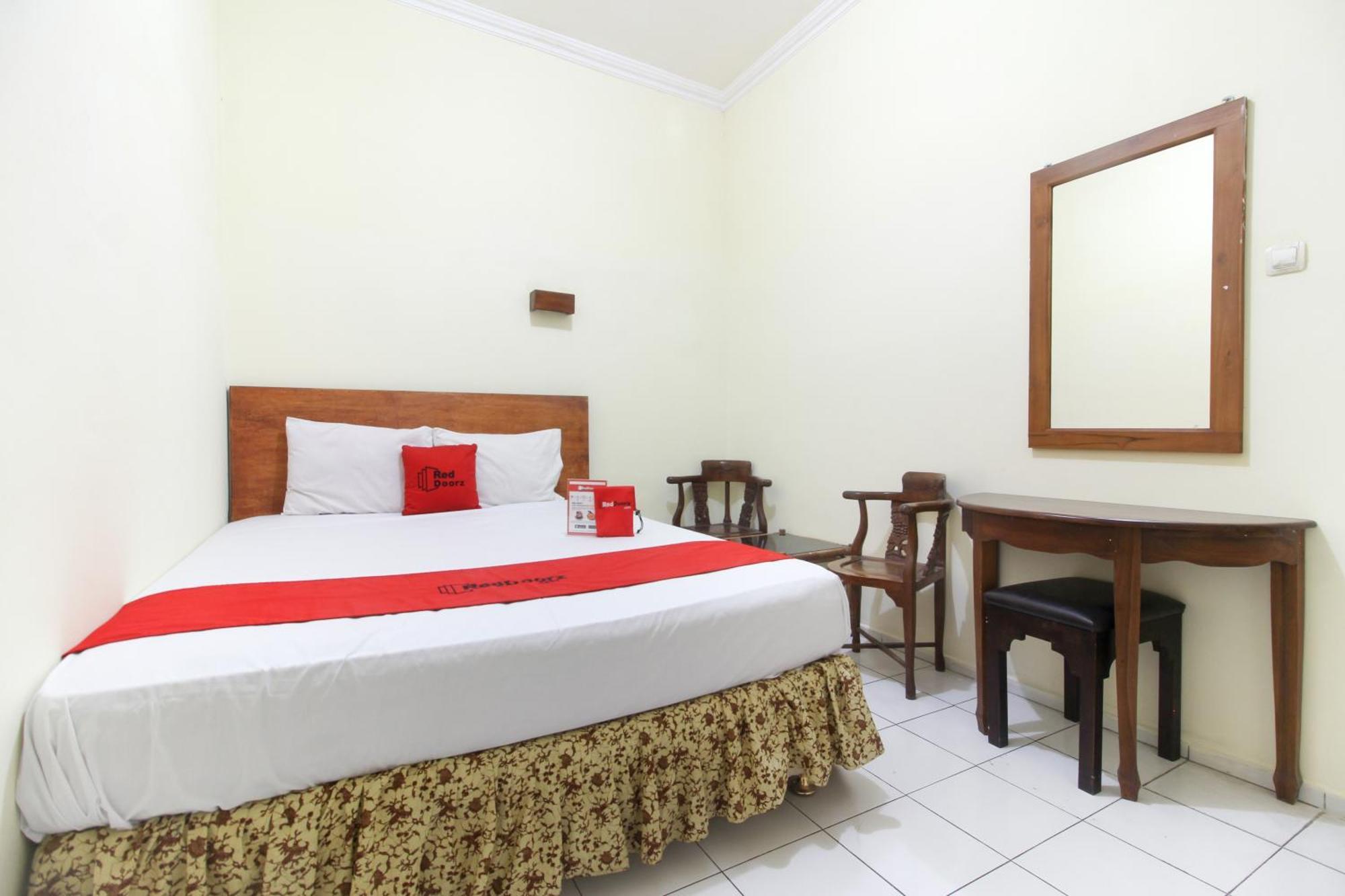 Reddoorz Near Kranggan Tugu Jogja Hotel Yogyakarta Exterior photo